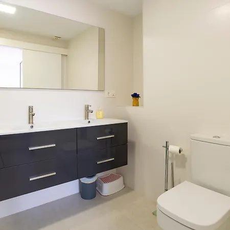 Appartamento Seafront Luxury Penthouse Costa *