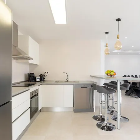 Seafront Luxury Penthouse Costa Appartamento